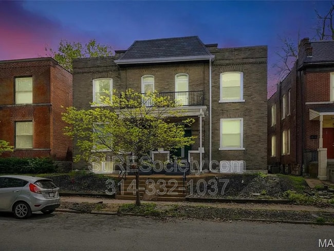 Building Photo - 3922-3924 Botanical Avenue