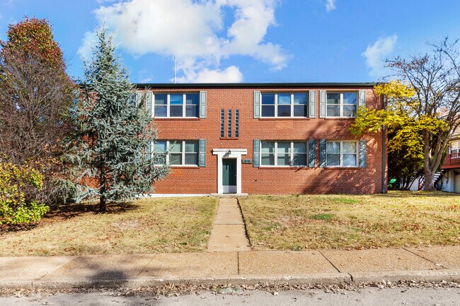 Primary Photo - 814 Francis Pl