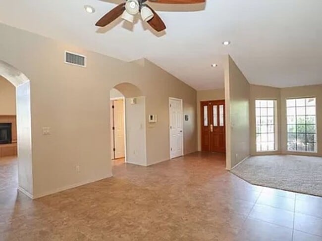 Building Photo - 4120 E Placita Presilla