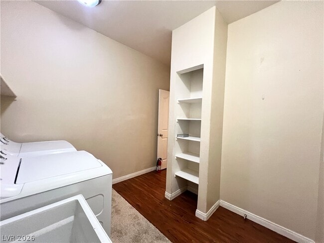 Building Photo - 1737 Buttermilk Dr