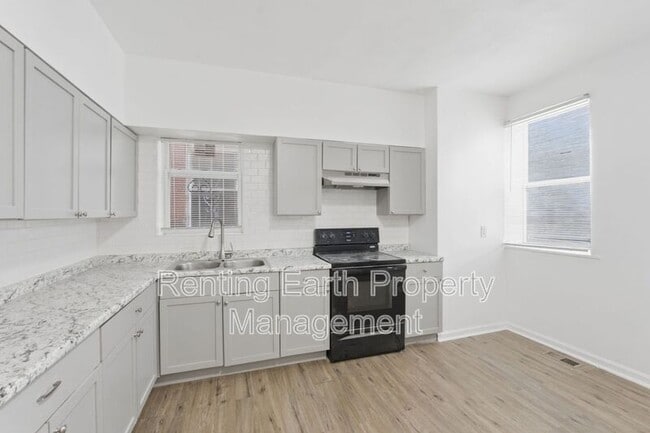 Building Photo - 3125 Clay Ave