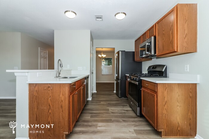 Building Photo - 2323 Emory Knoll Dr