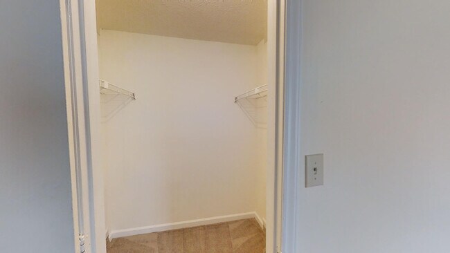 Walk In Closet - Pineville Place