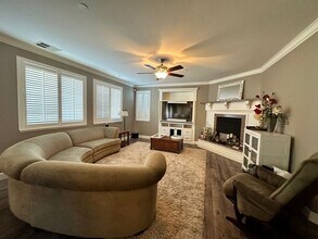 Building Photo - Spacious 4 Bed, 3 Bath Home with Bonus Room & Golf Course Views in Wild Wings