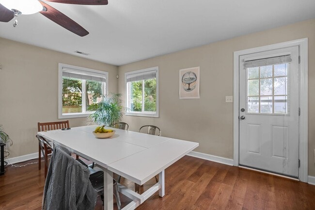 Building Photo - Beautifully Updated 4-Bedroom Home in Norf...