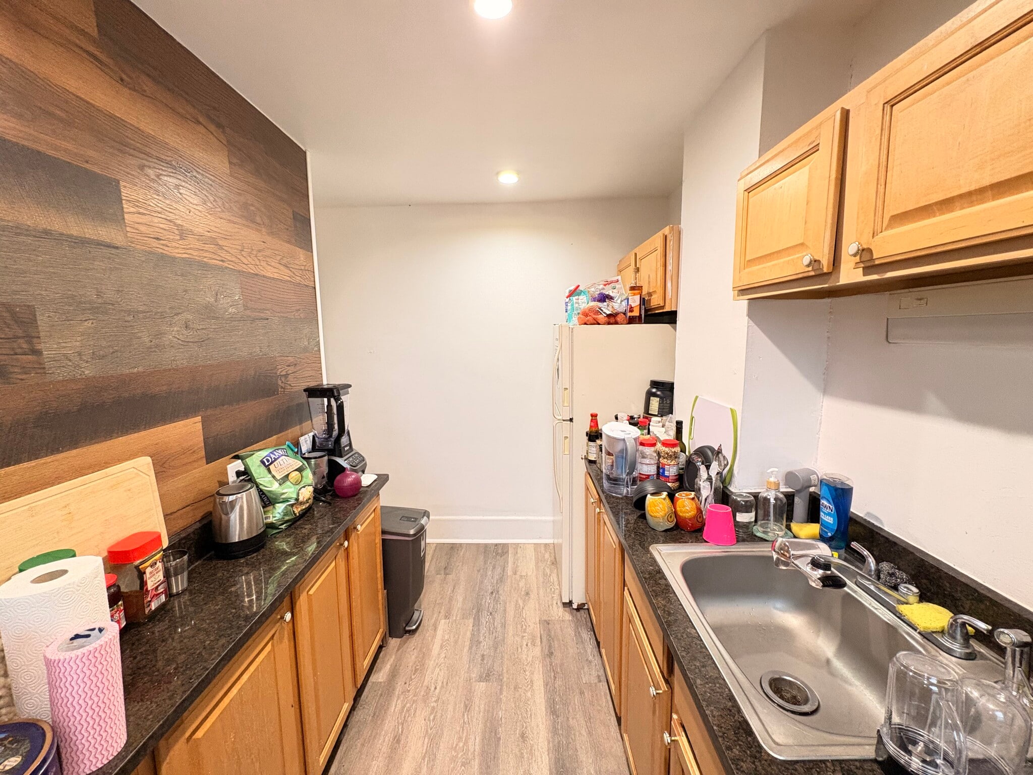 Building Photo - 5818 Hobart St