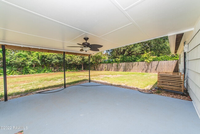 Building Photo - 232 Roselawn Blvd