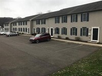 Building Photo - 878 Poplar St