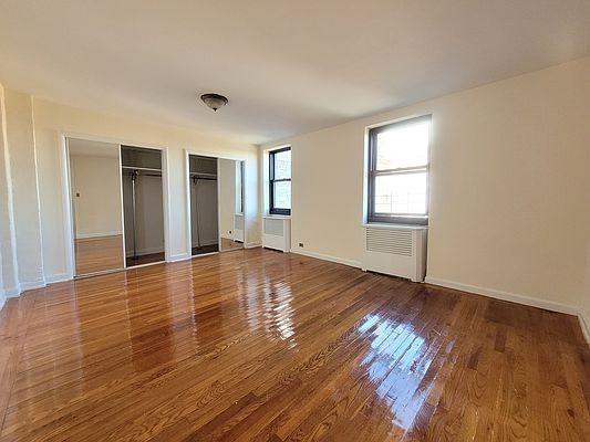 Building Photo - 2 bedroom in Bronx NY 10463