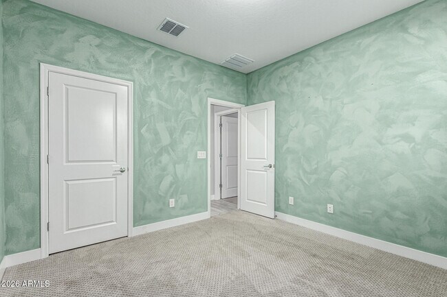 Building Photo - 10954 W Melvin St