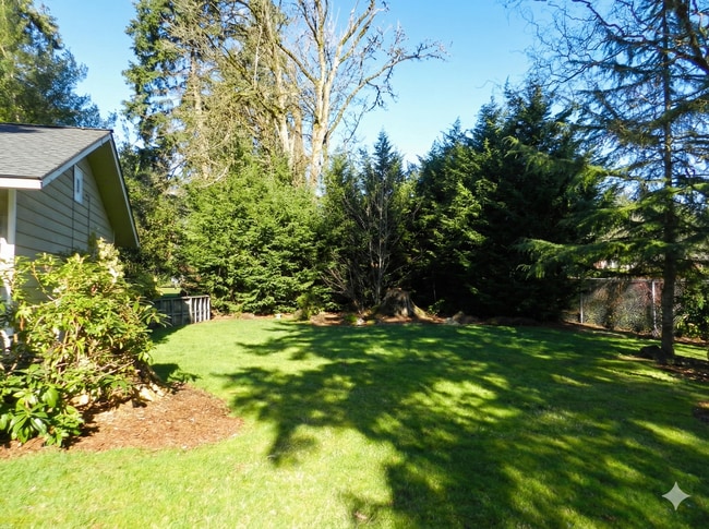 Building Photo - Fully renovated 2-BR Home – Space for Everything!