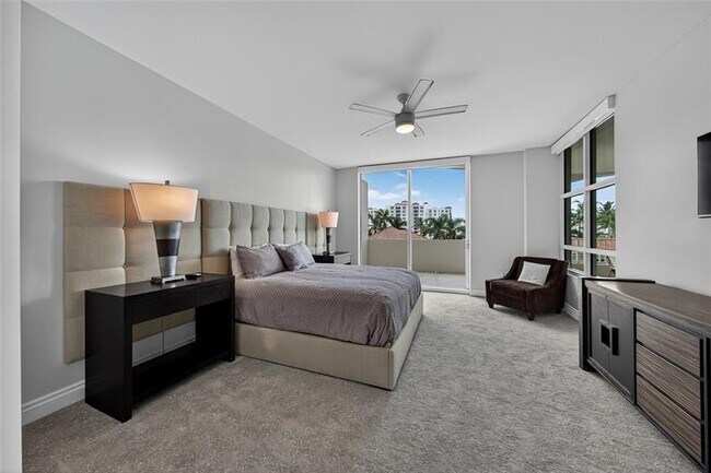 Building Photo - 3700 S Ocean Blvd