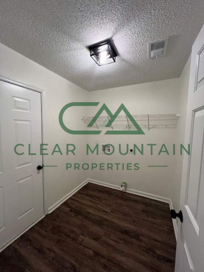 Building Photo - Move-in Special! Limited-Time Leasing Offer!