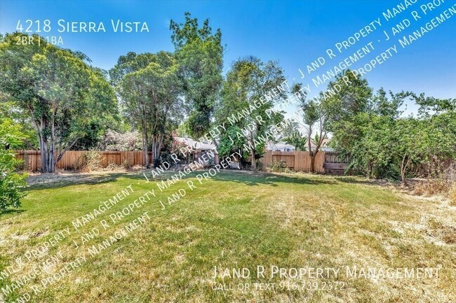 Building Photo - 4218 Sierra Vista Ave