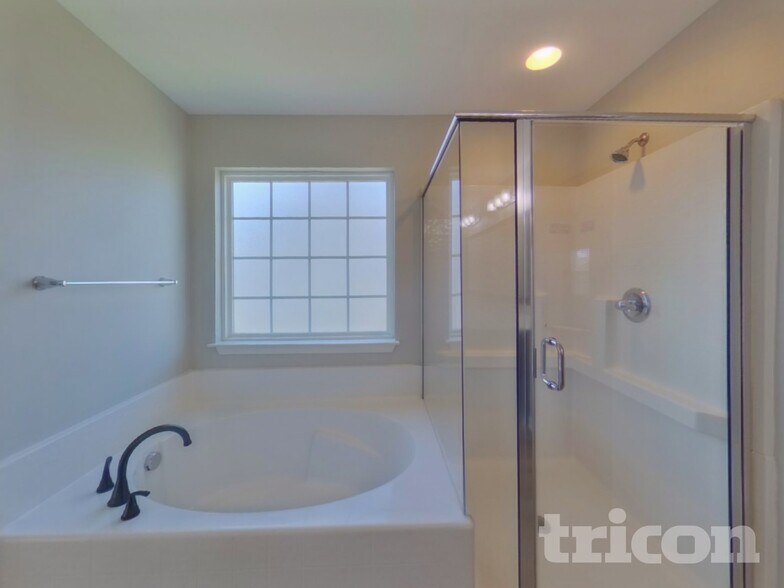 Building Photo - 583 Goldstone Ln