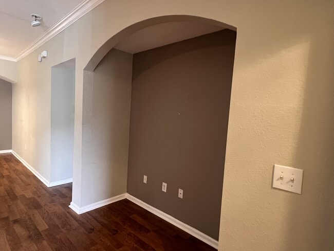 Building Photo - 10075 Gate Pkwy N