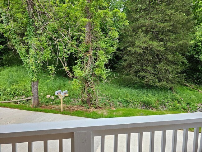 Building Photo - 1/2 Off FIRST MONTH'S RENT! MAY SPECIAL ON...