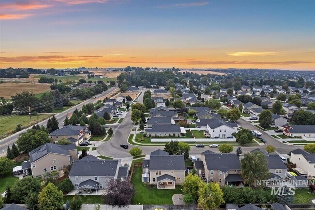 Building Photo - 4712 S Glenmere Way