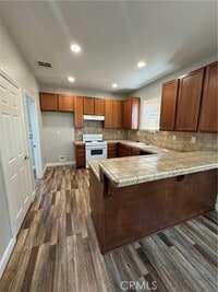 Building Photo - 44428 Elm Ave