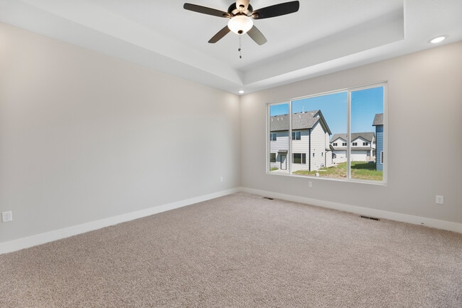 Building Photo - 726 ELMWOOD St