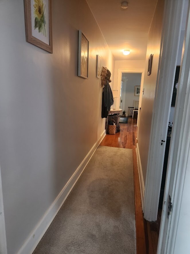 Building Photo - 32 W Areba Ave
