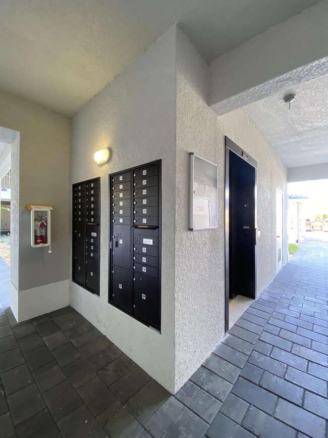 Building Photo - 6034 National Blvd