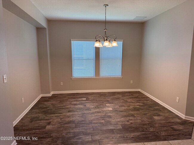 Building Photo - 246 Princess Dr