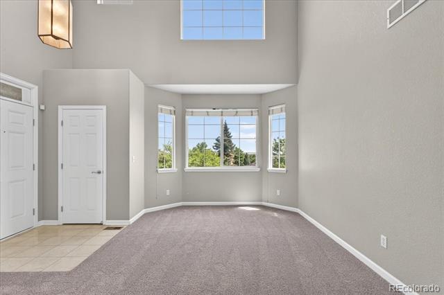 Building Photo - 10543 Laurelglen Cir