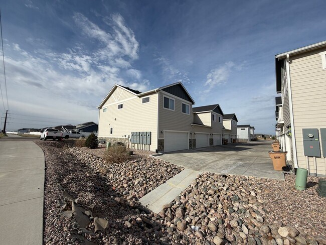 Building Photo - 1353 Reynolds St