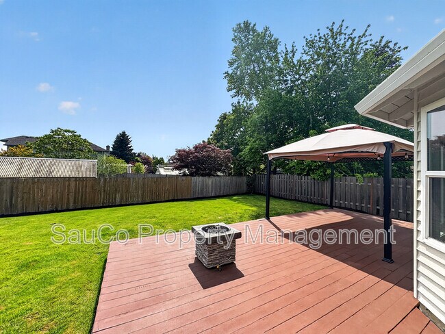 Building Photo - 17396 NW Brickstone Ct