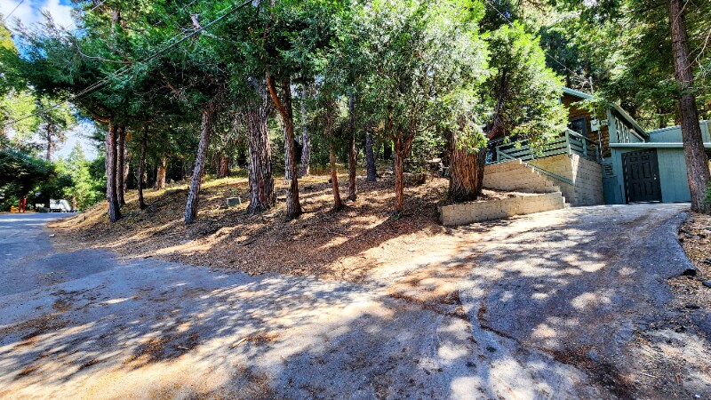 Building Photo - 480 Valley Rd