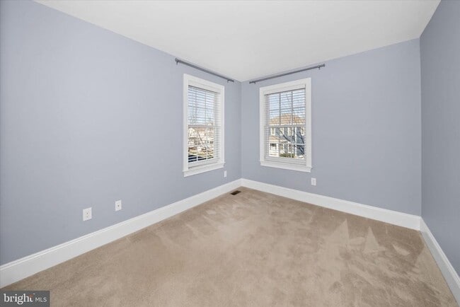 Building Photo - 519 Wheelmen St