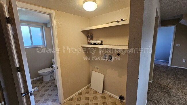 Building Photo - 3234 S Dudley St