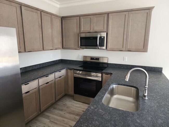 Building Photo - 2104-A  N. Kali Lane