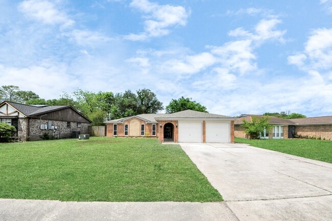 Building Photo - 10707 Shannon Hills Dr