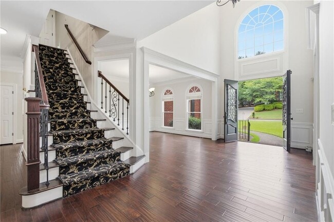 Building Photo - 730 Rose Creek Cir