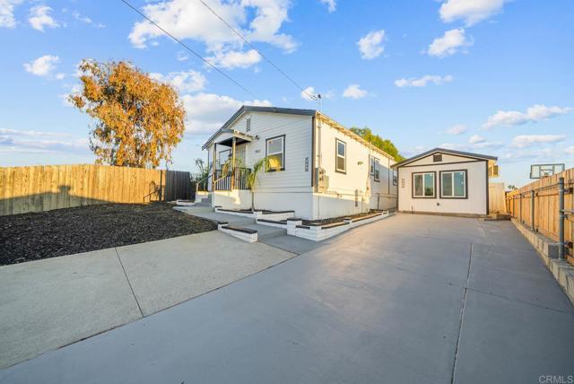 Building Photo - 1948 E 16th St