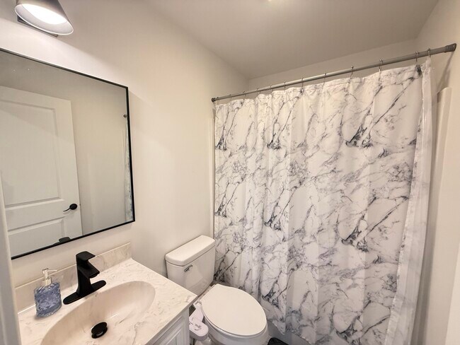 Building Photo - 46 Caden Ln