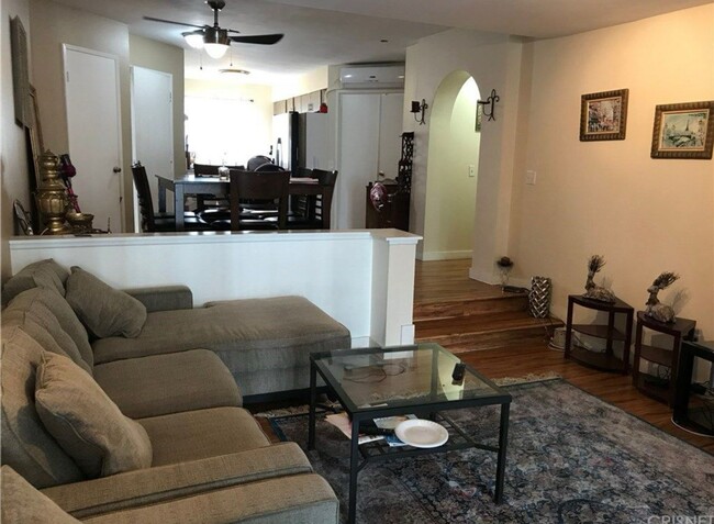 Building Photo - Quaint 2 bed / 1 bath condo within Wilming...