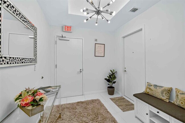 Building Photo - 851 NE 1st Ave