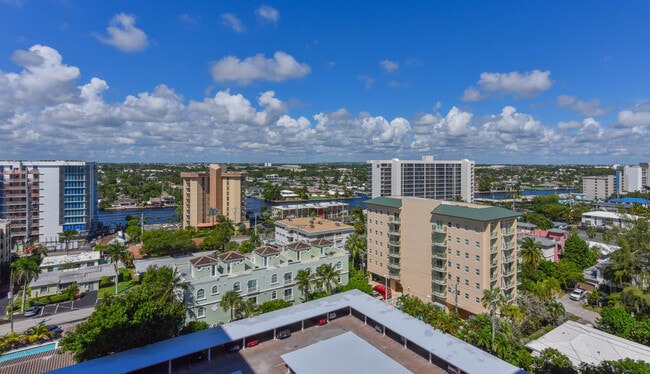 Building Photo - 405 N Ocean Blvd