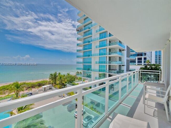 Building Photo - 6917 Collins Ave