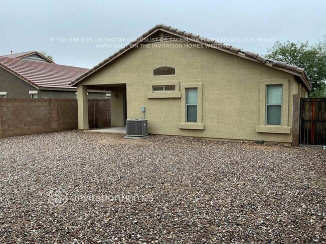 Building Photo - 1088 E Palomino Way