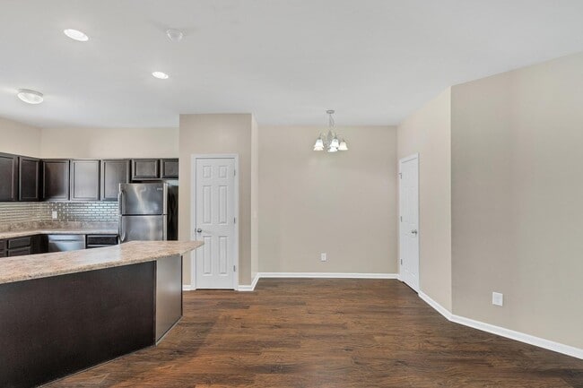 Building Photo - Carolina Forest Townhome- Available Now!