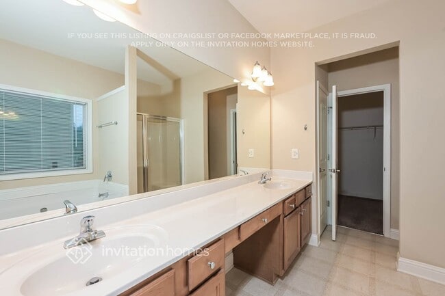 Building Photo - 4242 Creekrun Cir