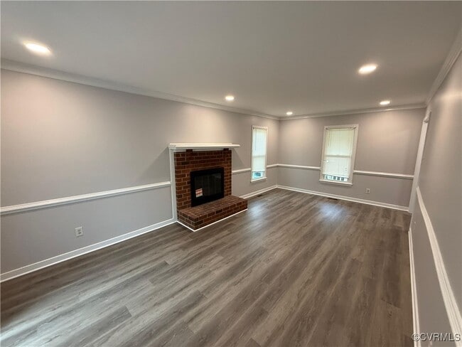 Building Photo - 5200 Reids Pointe Rd
