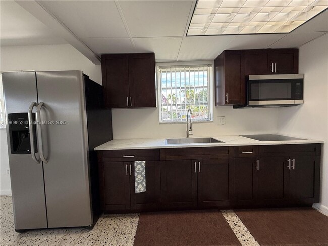 Building Photo - 3200 SW 88th Pl