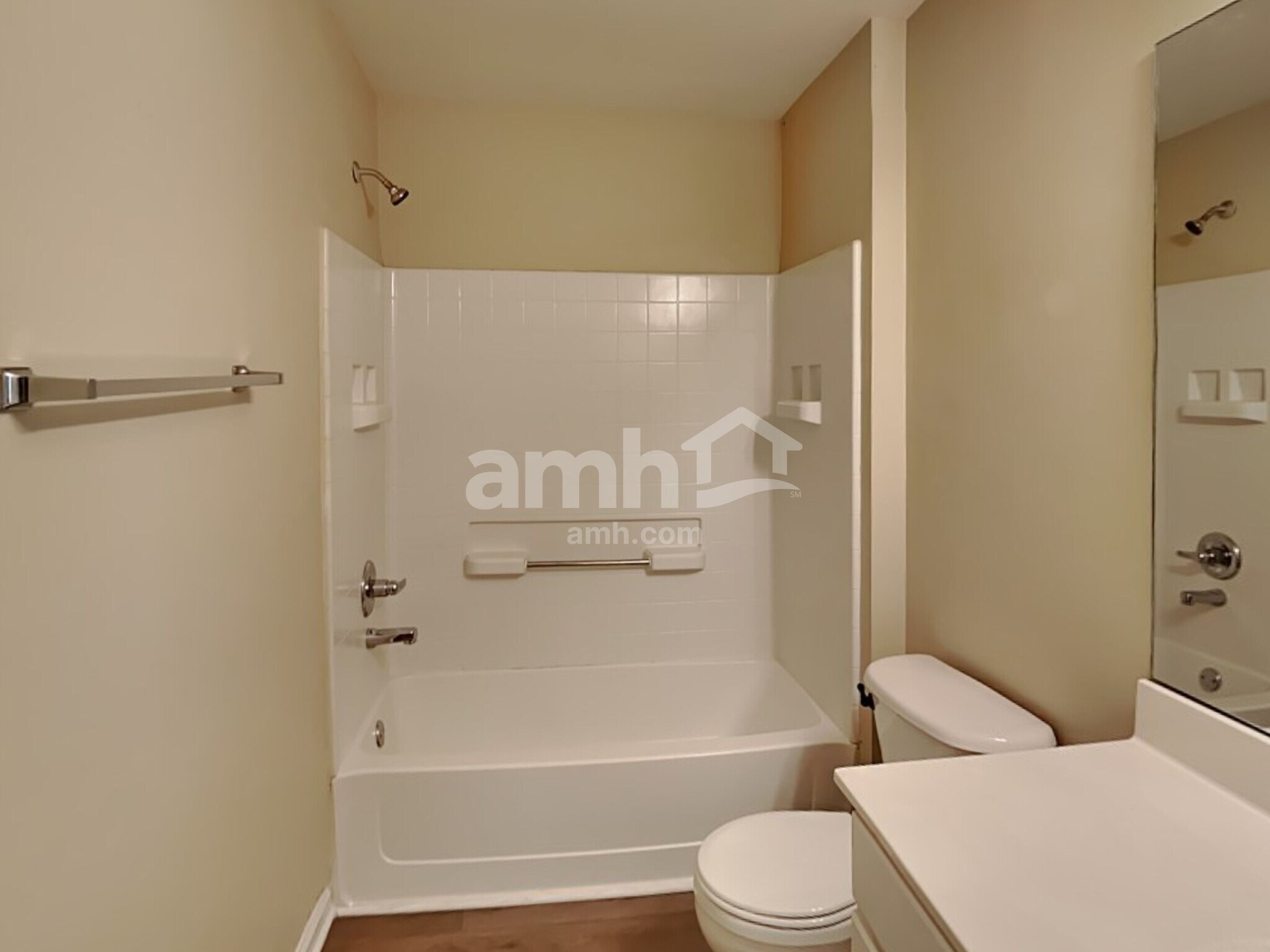 Building Photo - 208 Cole Ct