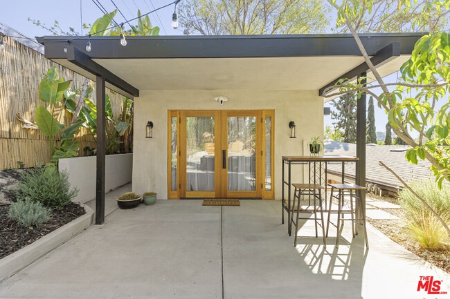 Building Photo - 3775 Aloha St