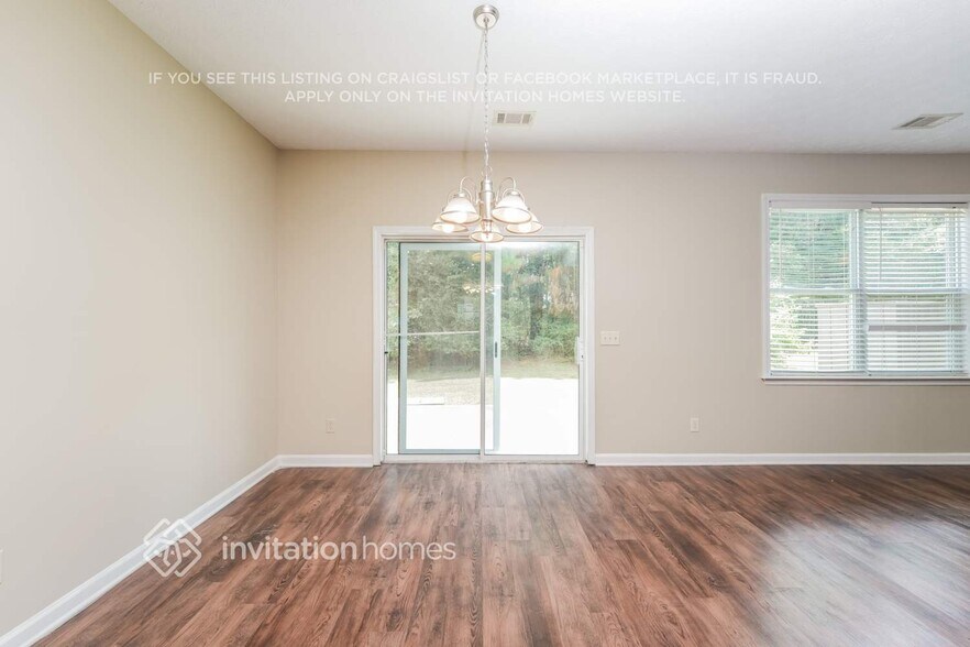 Building Photo - 3390 Cooper Woods Dr